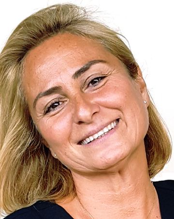 Zeynep Sarılar